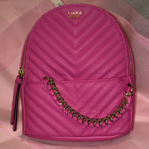 VS Pebbled V-Quilt Small City Backpack - Picture 6 of 7